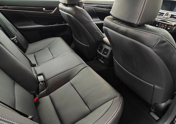 Lexus GS cena 114999 przebieg: 156879, rok produkcji 2018 z Sława małe 436